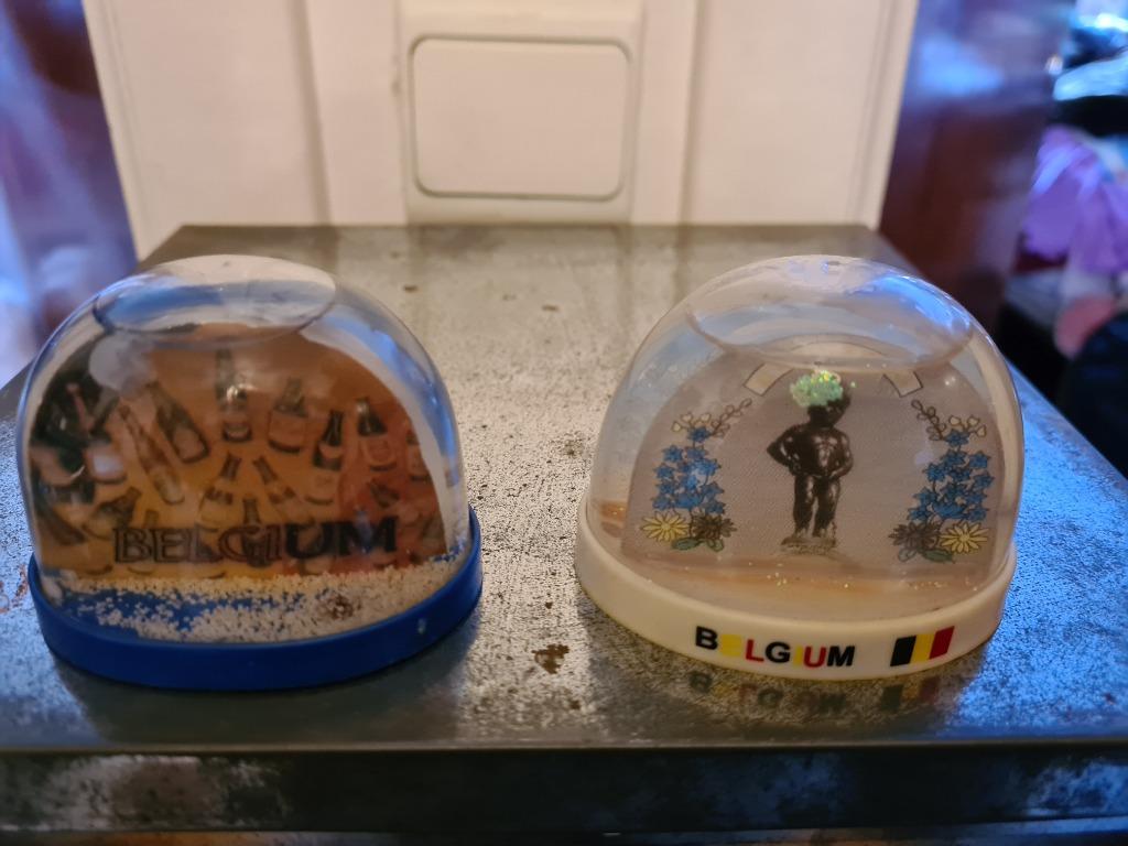 2 BOULES A NEIGE, Antiquités & Art, Enlèvement ou Envoi