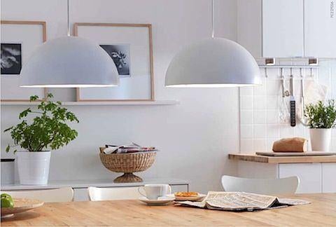 Twee Ikea brasa hanglampen wit, Ophalen, 50 tot 75 cm, Zo goed als nieuw, Metaal
