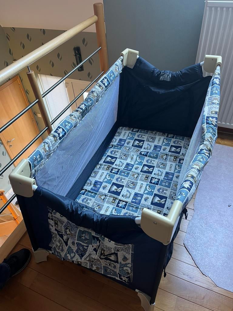 Opklapbed voor baby's, Ophalen, Zo goed als nieuw, Ledikant