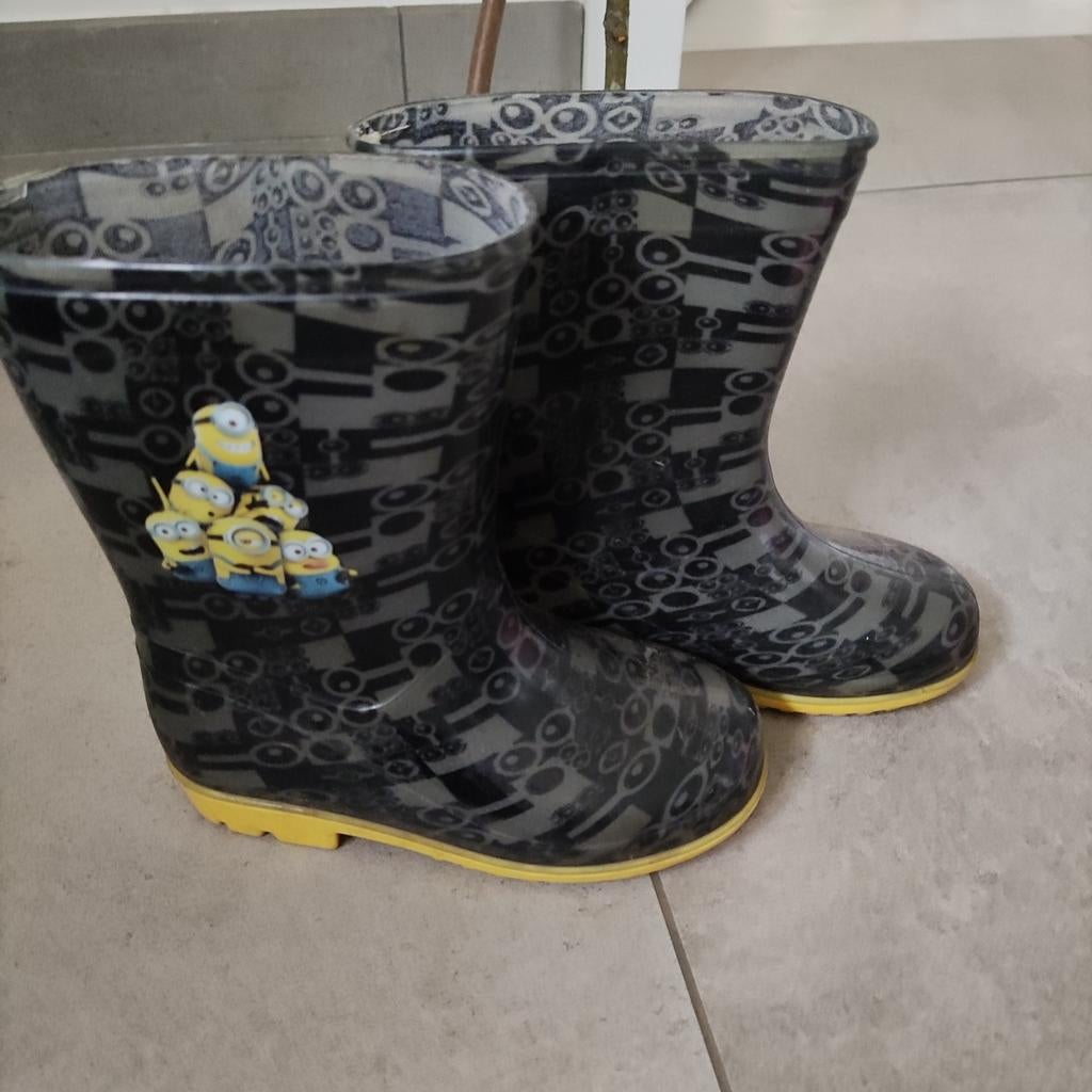 Minion 26 laarzen, Kinderen en Baby's, Ophalen of Verzenden, Jongen, Laarzen, Zo goed als nieuw