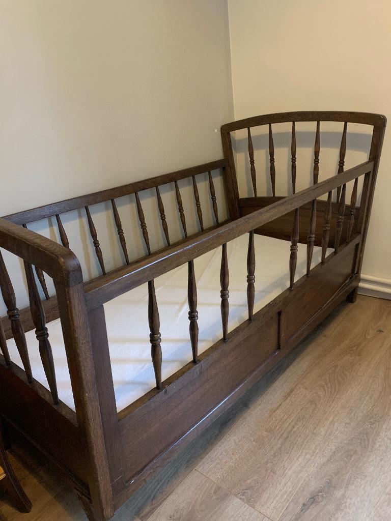 Houten babybedje, Kinderen en Baby's, Babywiegjes en Ledikanten, Ophalen, Gebruikt, Ledikant