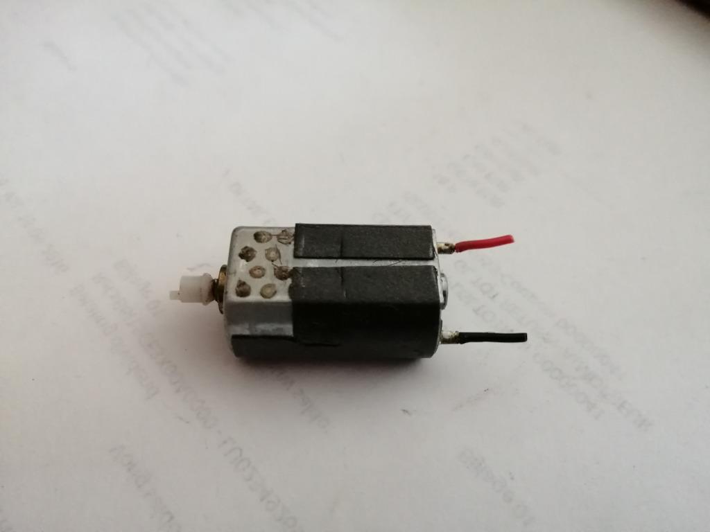 Modeltreinmotor  plat met cardanaansluiting, Overige merken, Gebruikt, Ophalen of Verzenden, Gelijkstroom