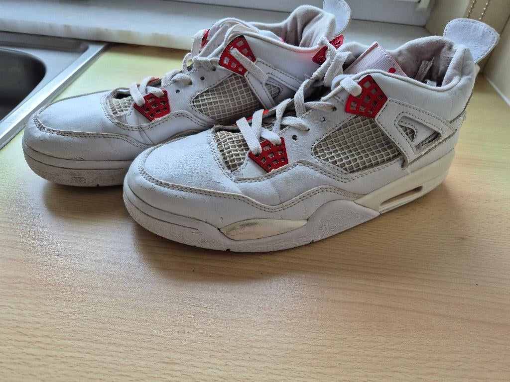 Nike Air Jordan 4 rouge métallisé rétro taille 45, Nike, Enlèvement, Porté, Blanc