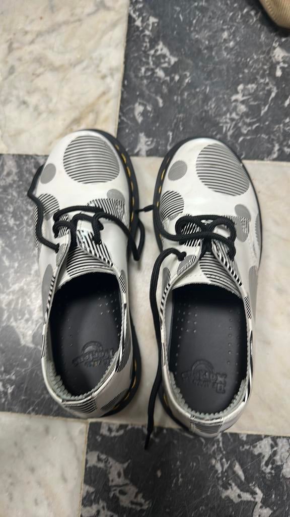 Dr. Martens 1461 maat 36 zwart en wit, Ophalen, Zo goed als nieuw