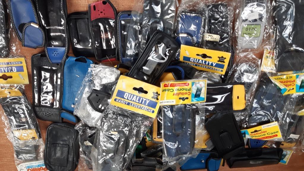 rommelmarkt, Lot oude retro zakjes voor GSM.60 stuks NIEUW, Enlèvement, Neuf