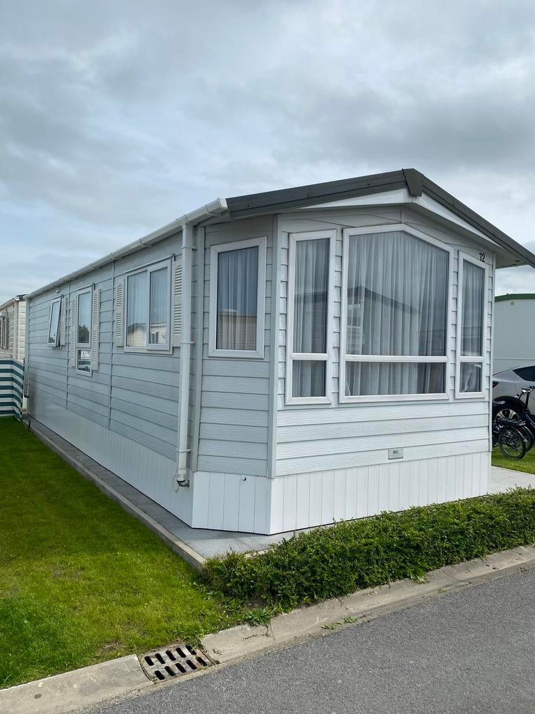 Mooie stacaravan te Middelkerke 11m x 3,70m, Caravans en Kamperen, Stacaravans, tot en met 6, Ophalen