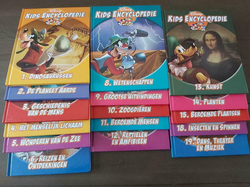 Disney kids encyclopedie - 16 boekjes, Boeken, Ophalen of Verzenden, Zo goed als nieuw