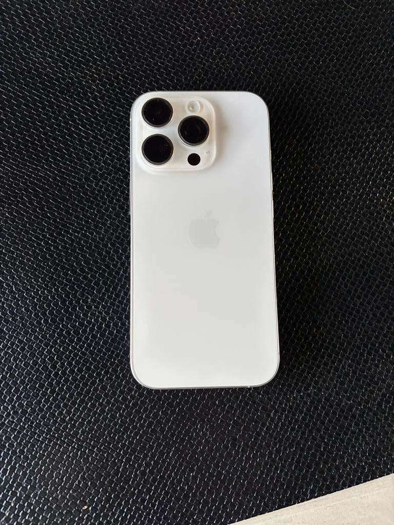 Iphone 16 pro, Télécoms, Téléphonie mobile | Apple iPhone, IPhone 16 Pro, 128 GB, Comme neuf, Enlèvement