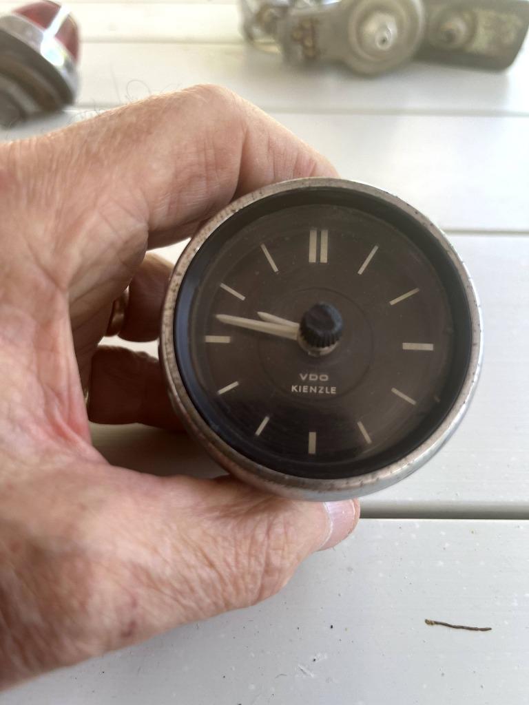 Horloge électrique MERCEDES, Enlèvement ou Envoi, Utilisé