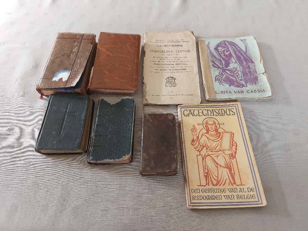 Oude missaals en gebedenboeken, Antiek en Kunst, Ophalen