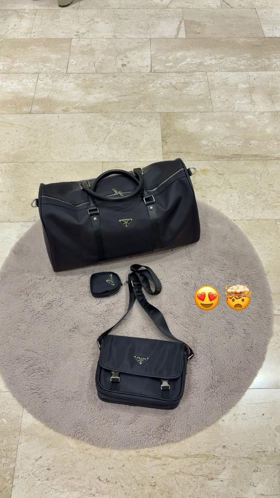 Prada, Enlèvement ou Envoi, Neuf