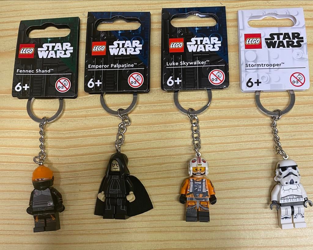 4 nieuwe  lego SW sleutelhangers, Ophalen of Verzenden, Zo goed als nieuw, Lego