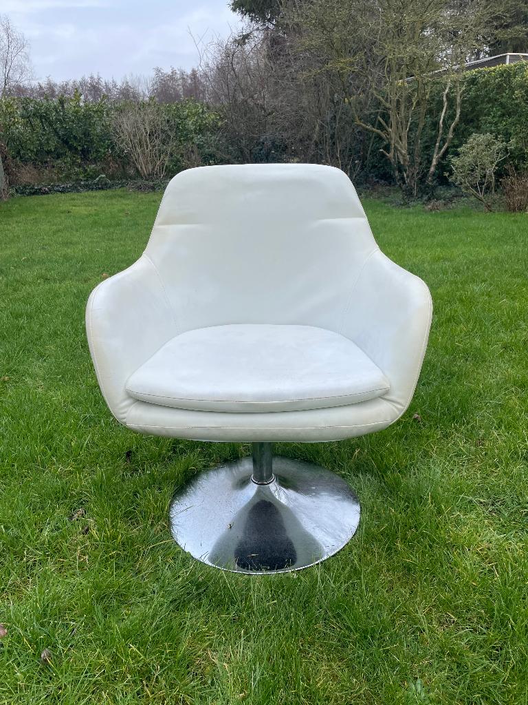 Witte vintage fauteuil, Huis en Inrichting, Fauteuils, Ophalen, Gebruikt, Leer