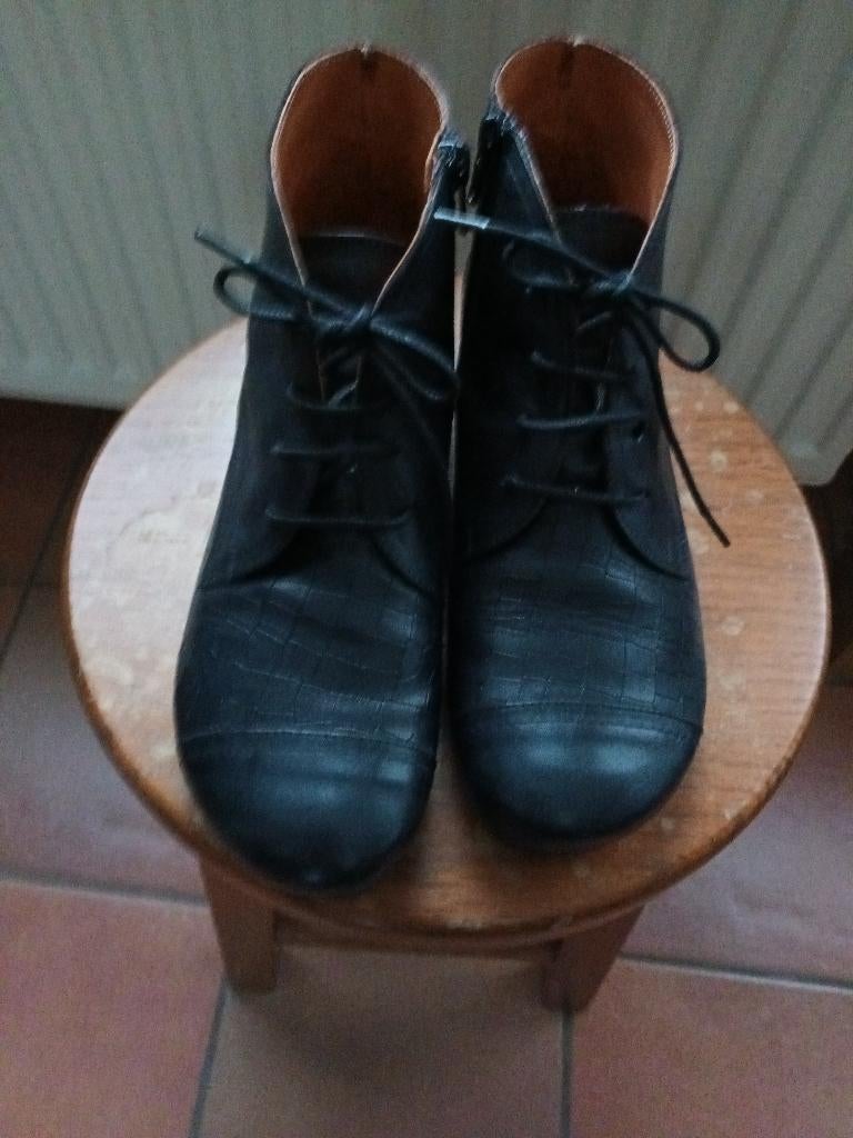 Schoenen, Kleding | Dames, Ophalen, Zwart, Lage of Enkellaarzen, Zo goed als nieuw