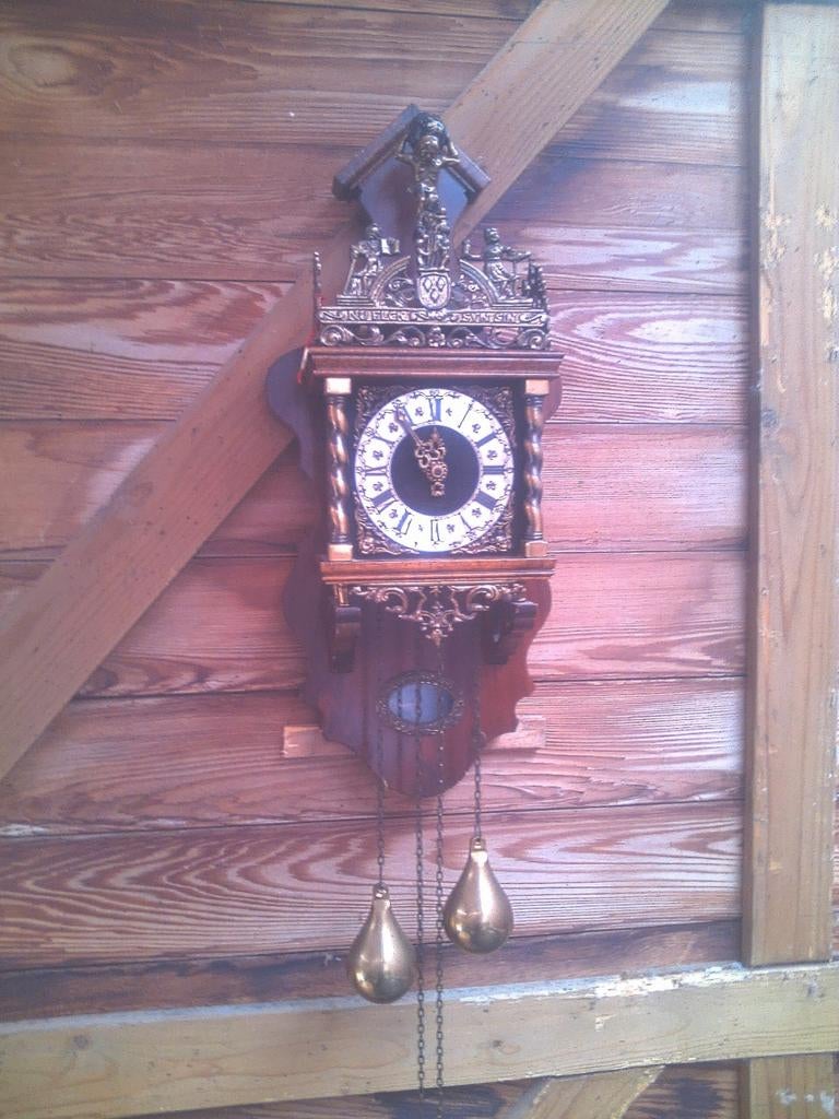 Horloge à coucou qui fonctionne très bien, Enlèvement