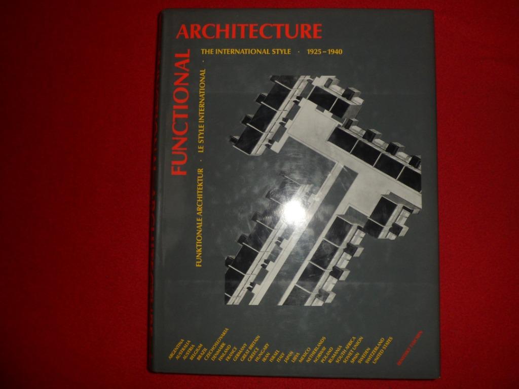 Functional Architecture: The International Style 1925 - 1940, Gelezen, Taschen, Ophalen of Verzenden, Architectuur algemeen