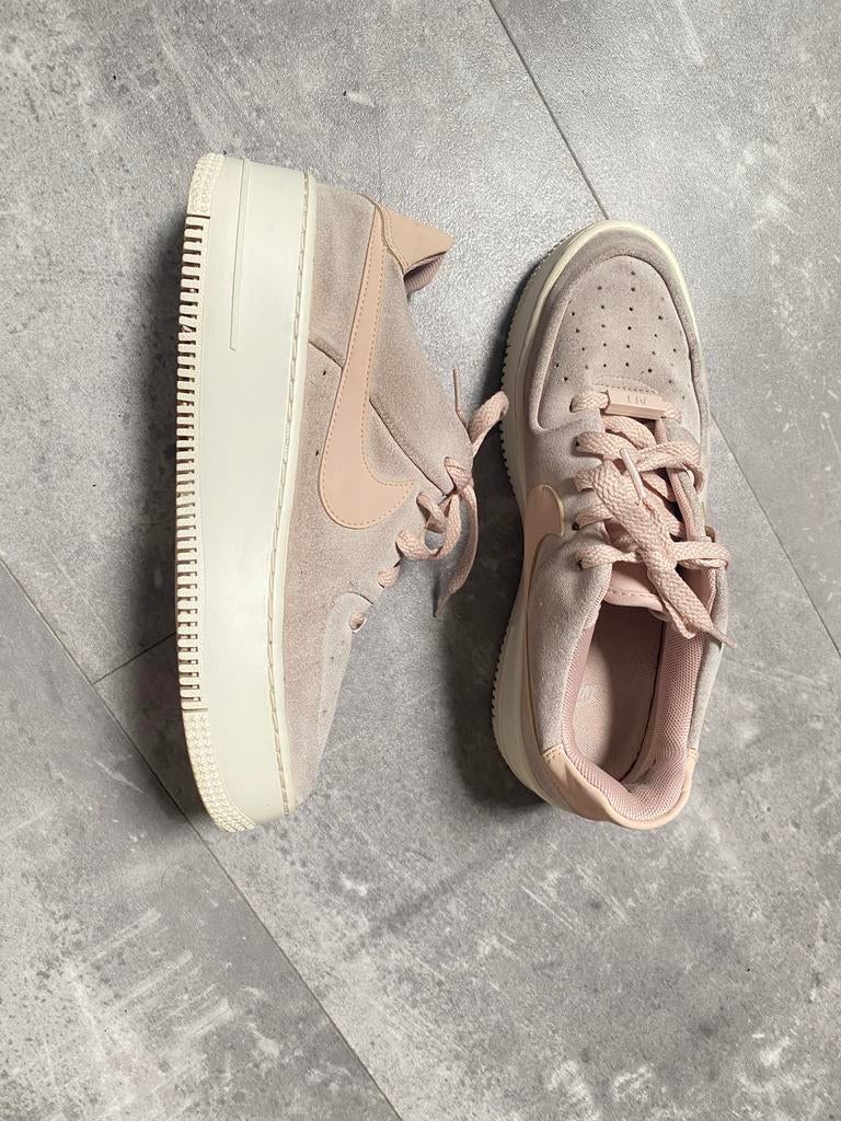 Sneakers van Nike 39, Kleding | Dames, Schoenen, Verzenden, Nike, Zo goed als nieuw, Sneakers