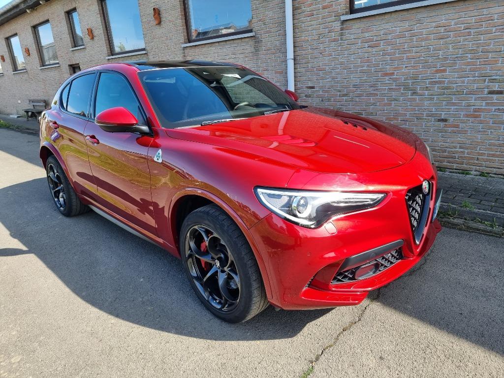 Alfa Romeo Stelvio 2.9 T V6 Quadrifoglio siège Sparco toit p, Rouge, Cuir et Alcantara, Achat, 375 kW
