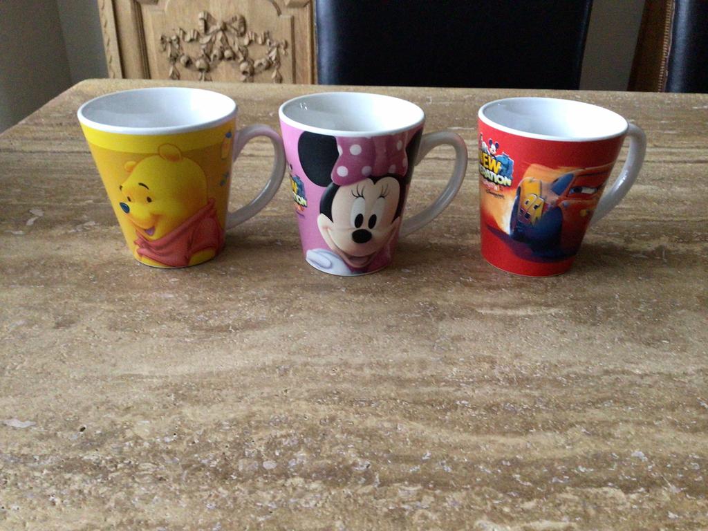 Mokken Disney, Ophalen of Verzenden, Zo goed als nieuw