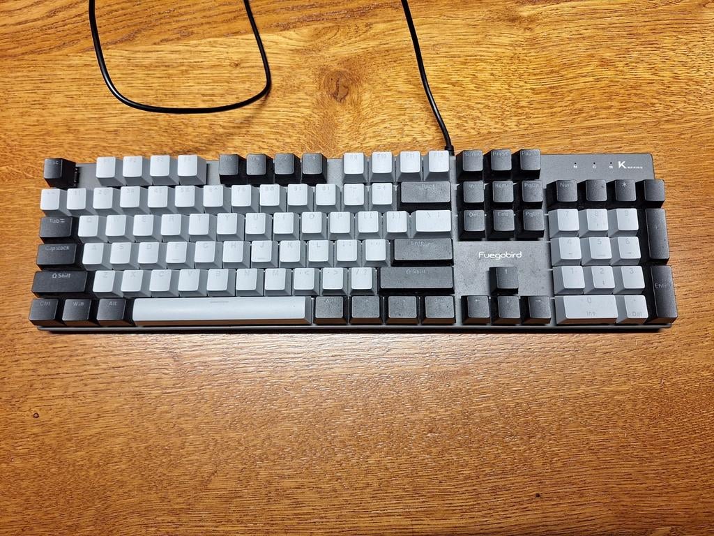 Fuegobird mechanisch gaming toetsenbord, Computers en Software, Ophalen of Verzenden, Qwerty, Gaming toetsenbord