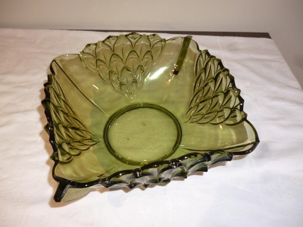 Antieke oude fruitschaal groen gekleurdglas art-déco nouveau, Antiek en Kunst, Ophalen