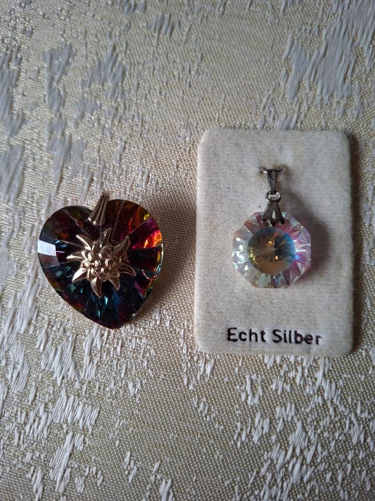 2 hangers, Ophalen of Verzenden