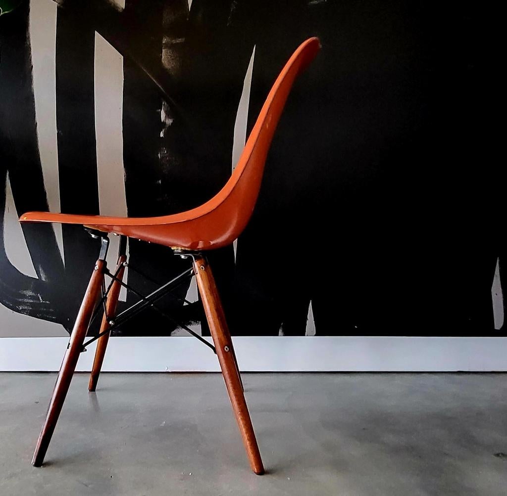 4 Chaises fibre de verre EAMES DSW originale HERMAN MILLER, Ophalen, Zo goed als nieuw