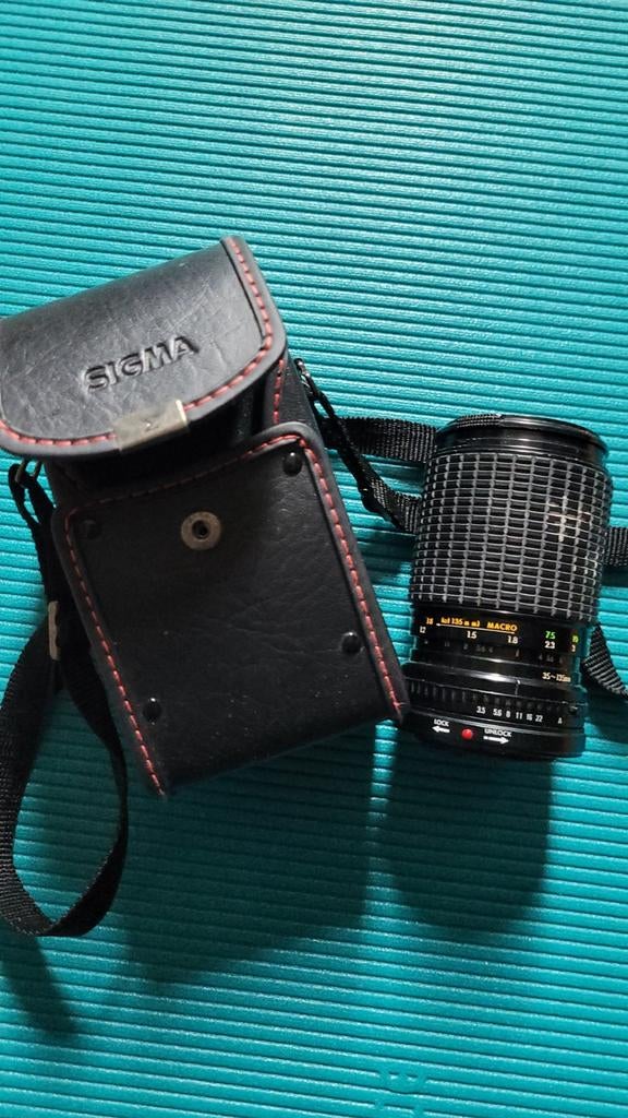 Lens sigma ø55 zoom 35-135 mm, Ophalen of Verzenden