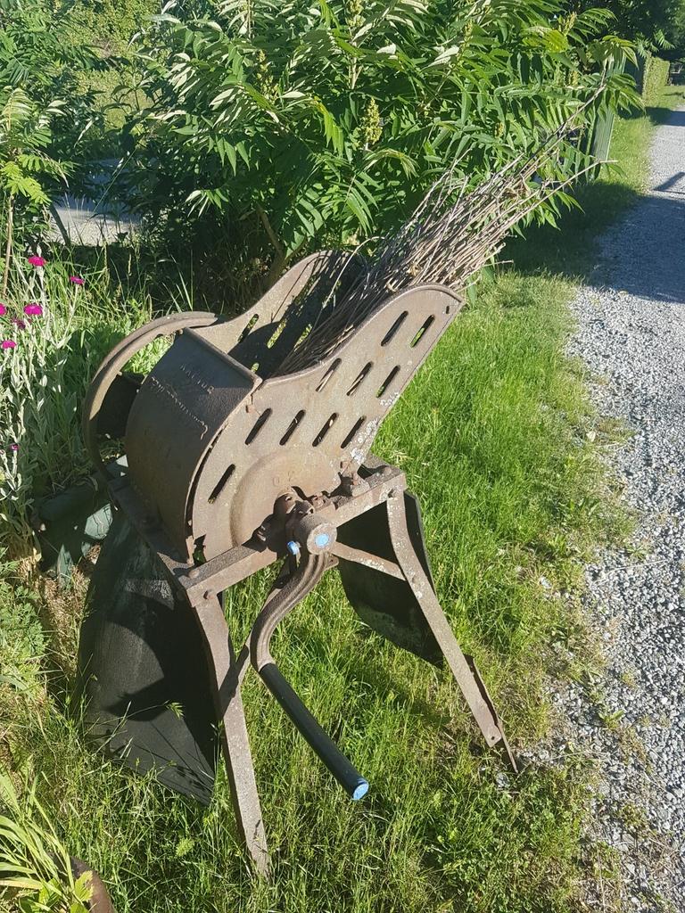 Hache betterave ancien, Enlèvement