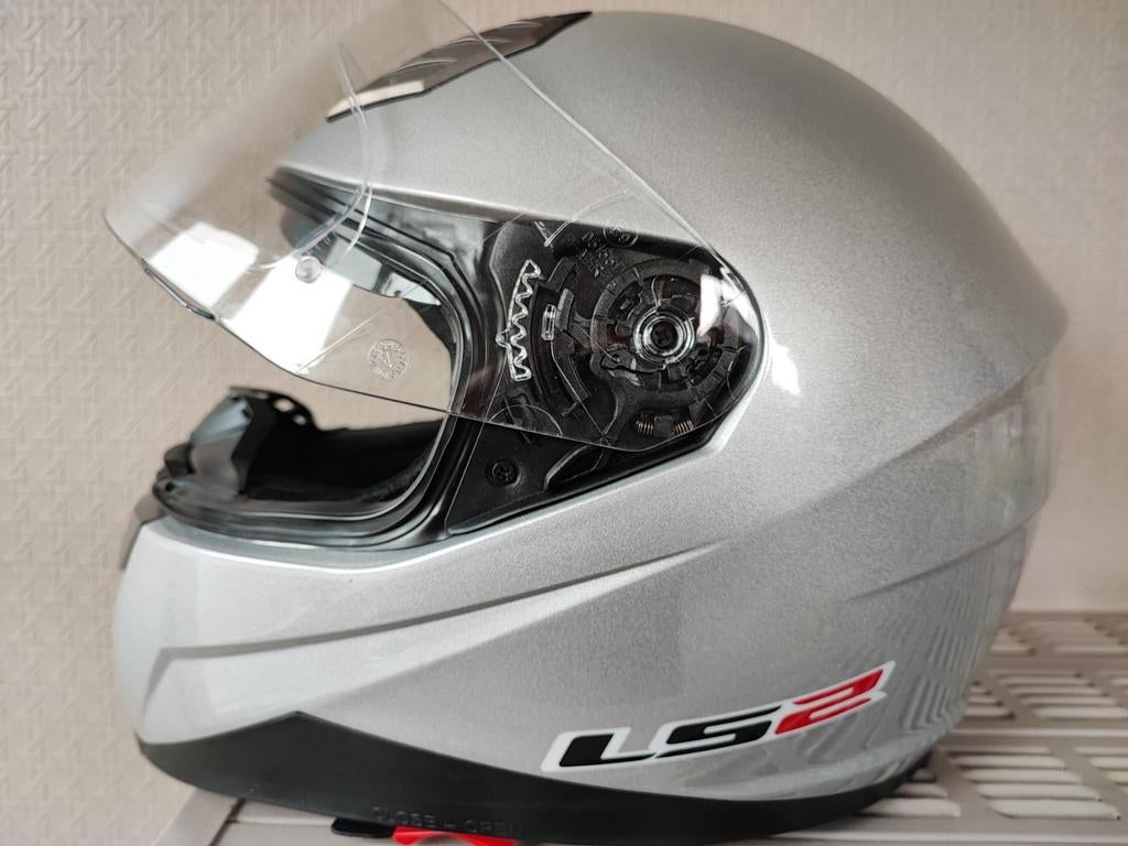LS2 motorhelm nieuw maat L, Motoren, Ophalen