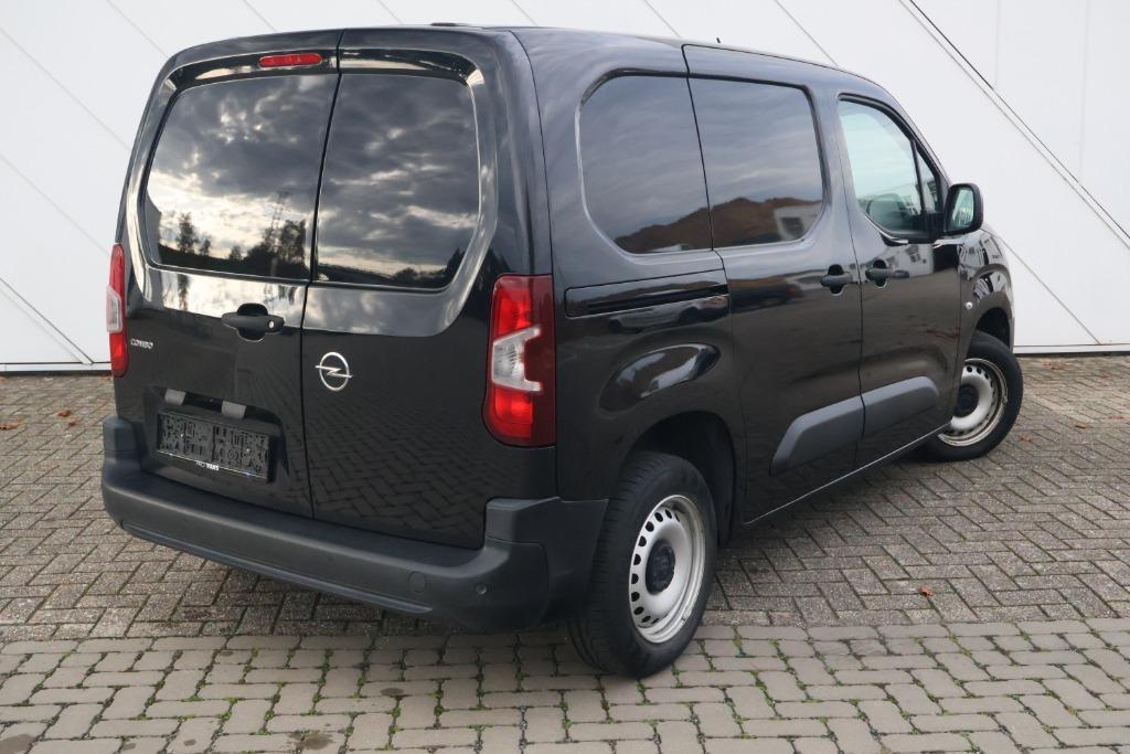 Opel Combo 1.2 110 PK MT6| Airco| CC| Sensoren| Bluetooth, Electronic Stability Program (ESP), Stof, 1199 cc, Zwart