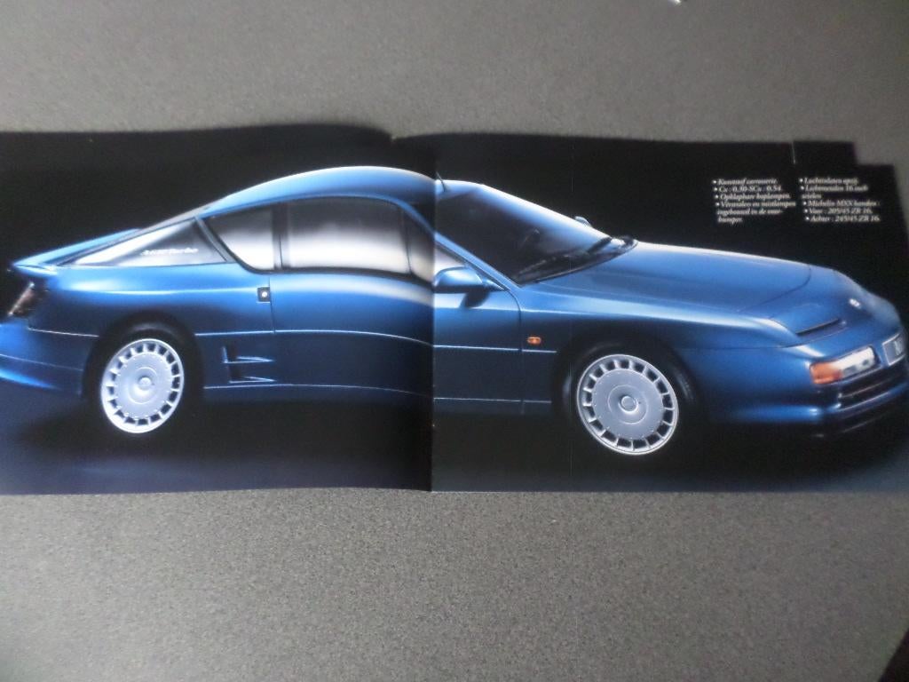 Brochure de la Renault A610 Alpine dans un dossier, Livres, Autos | Brochures & Magazines, Renault, Enlèvement ou Envoi