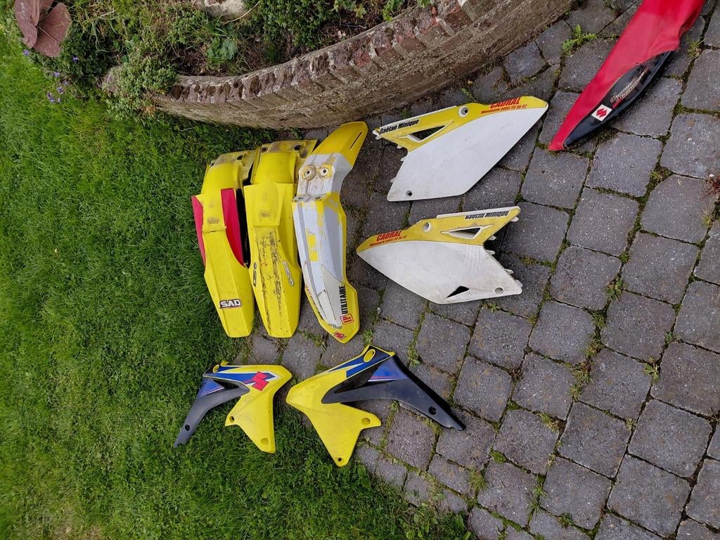 Kit plastique suzuki rmz 450 2011, Ophalen, Zo goed als nieuw
