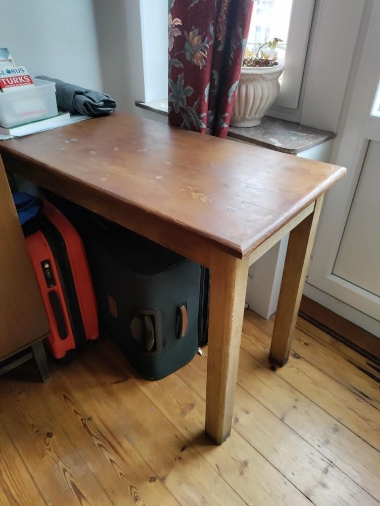 2 tables en bois massif, Enlèvement