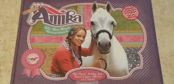 Leesboek Amika weetjesboek, Boeken, Gelezen