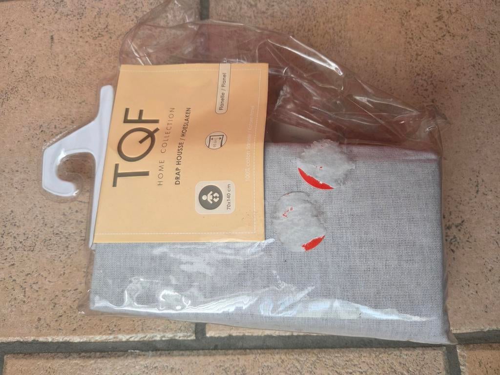 Drap housse lit bébé, Enlèvement, Neuf, Gris