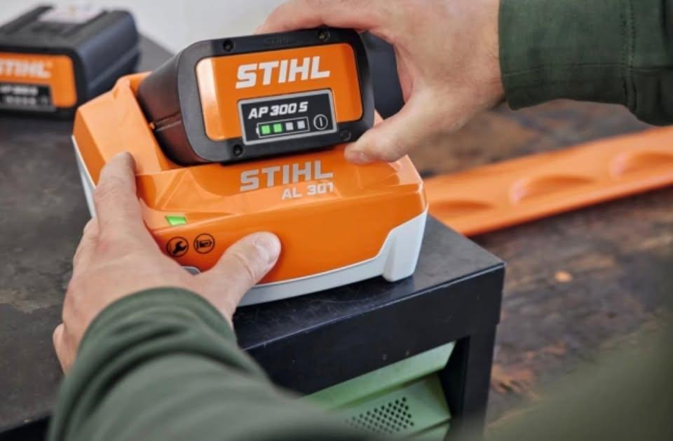 Stihl chargeur AL 501 + batterie AP 300 S, Ophalen, Nieuw, Overige soorten, Sthil