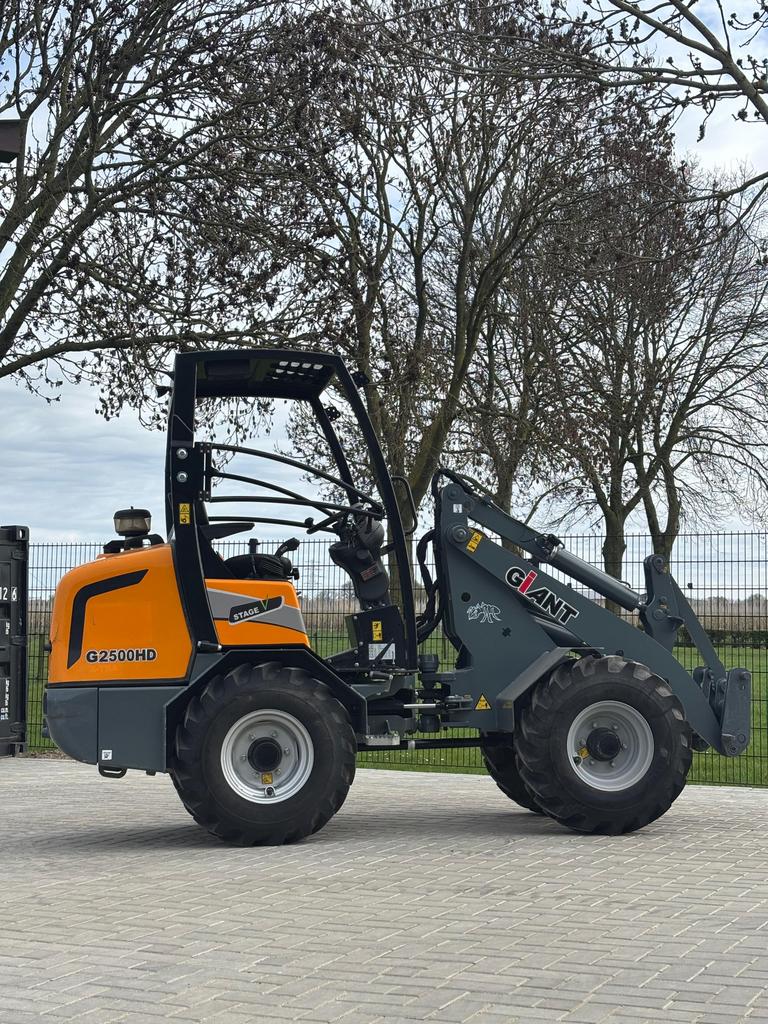 Giant g2500hd ( 195uur ), Enlèvement ou Envoi