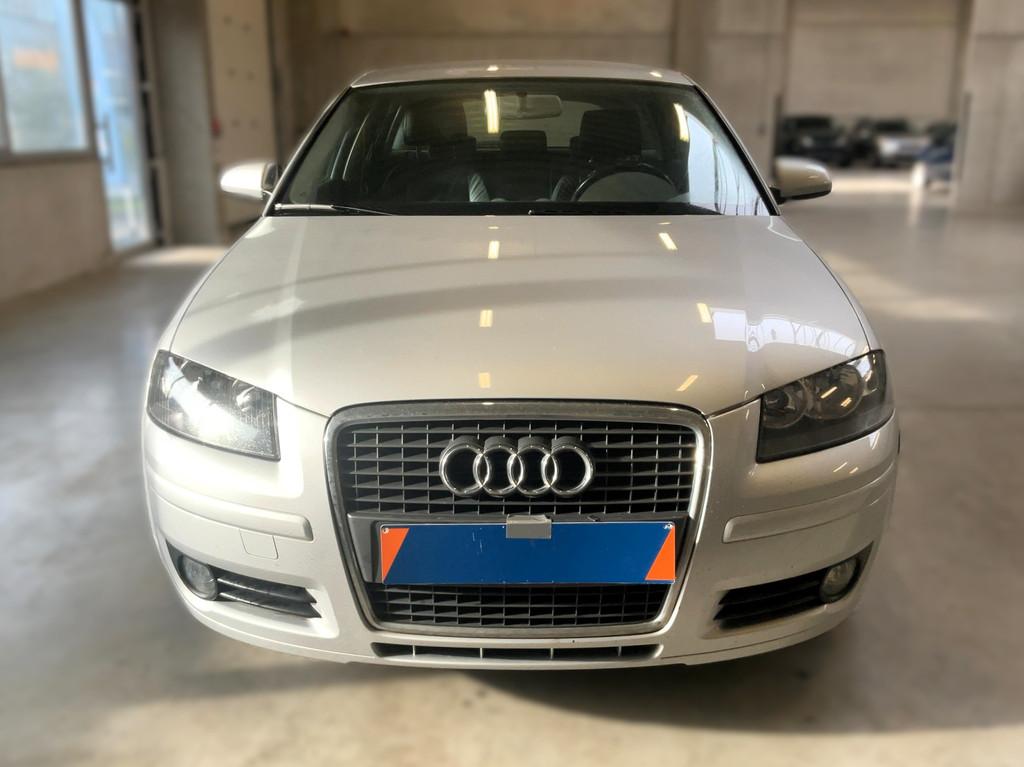 Audi A3 1.6i Attraction Leder Stoelverw. Cruise Garantie, Autos, Cuir, Achat, Entreprise, Noir
