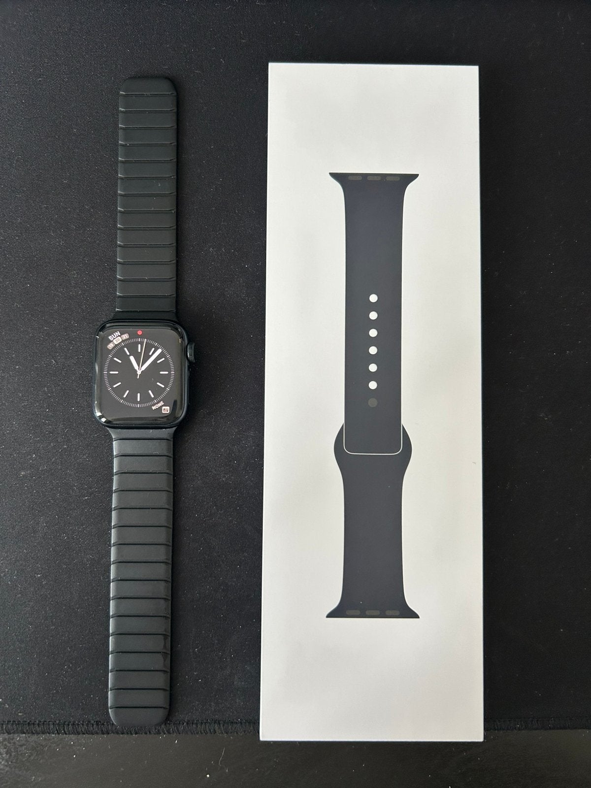 Apple Watch SE 2 40mm met cellular + nieuwe band, Bijoux, Sacs & Beauté, Enlèvement ou Envoi, Comme neuf, Noir