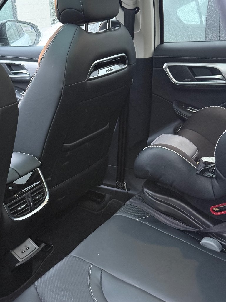 MG, Autos, Cuir et Alcantara, Achat, Carnet d'entretien, Autres couleurs