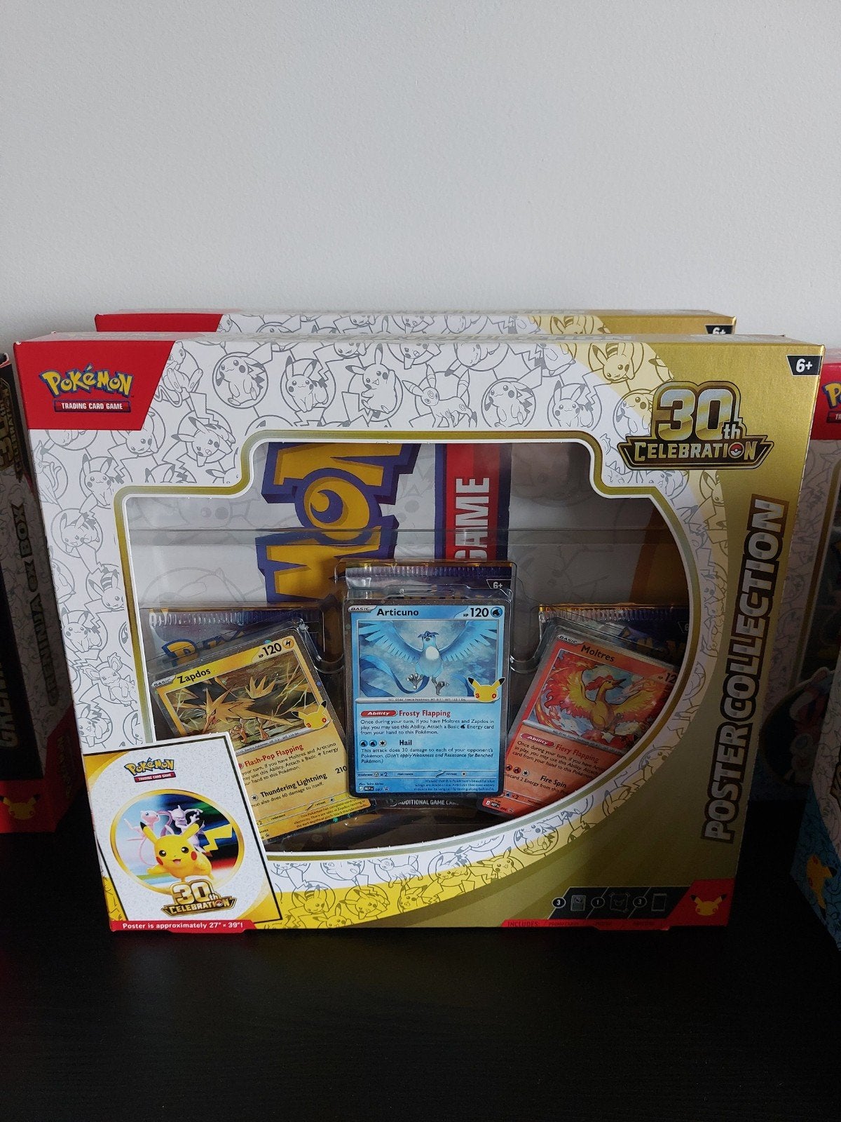 Boîte de collection d'affiches du 30e anniversaire de Pokemo, Enlèvement ou Envoi, Neuf, Booster box, Foil