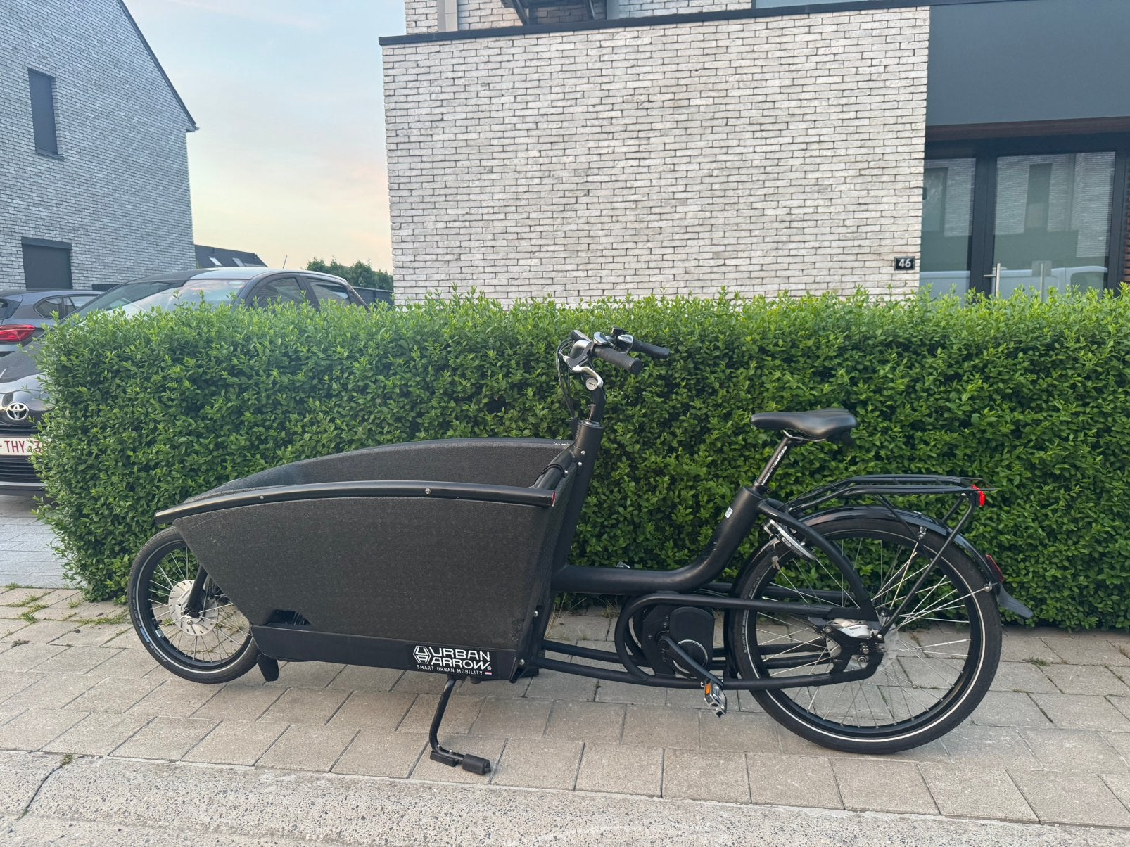 Urban arrow family black, Overige merken, 4 kinderen of meer, Ophalen of Verzenden, Zo goed als nieuw