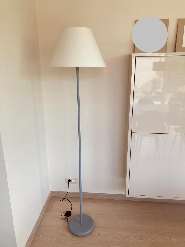 Staande lamp Ikea met 2 lampkappen incl., Ophalen, Stof, Tijdloos, 150 tot 200 cm