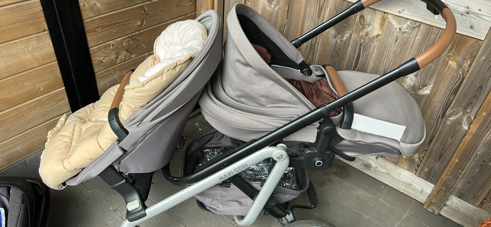 Dubbele buggy maxi cosi, Ophalen, Zo goed als nieuw, Duomodel