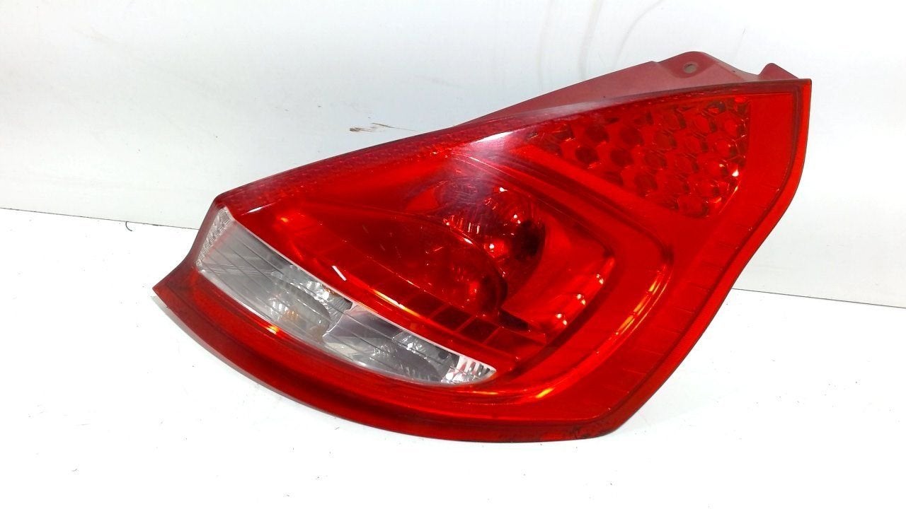 Achterlicht carrosserie rechts Ford Fiesta, Onderdelen@venauto.nl, Van der Ven Autorecycling B.V., Gebruikt, Ettenseweg 76, 4706 PB Roosendaal, The Netherlands