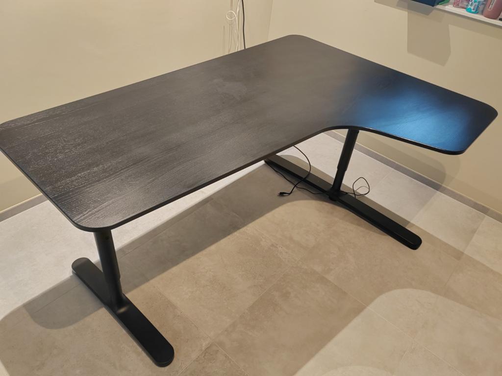 Bureau angle IKEA BEKANT, 160 cm, Goulotte de câbles, Comme neuf, IKEA