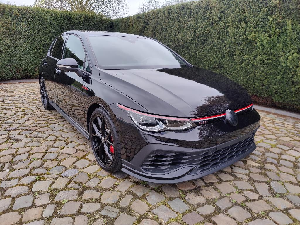 Volkswagen Golf GTI Clubsport DSG  * DCC * Harman Kardon *, 4 cilinders, Alcantara, Zwart, Bedrijf