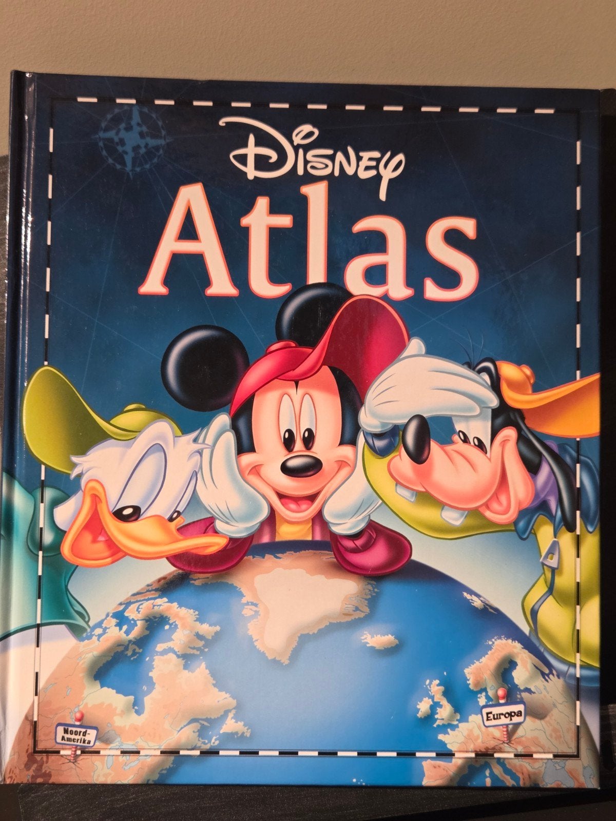 Disney Atlas, Boeken, Ophalen of Verzenden, Zo goed als nieuw, Prentenboek