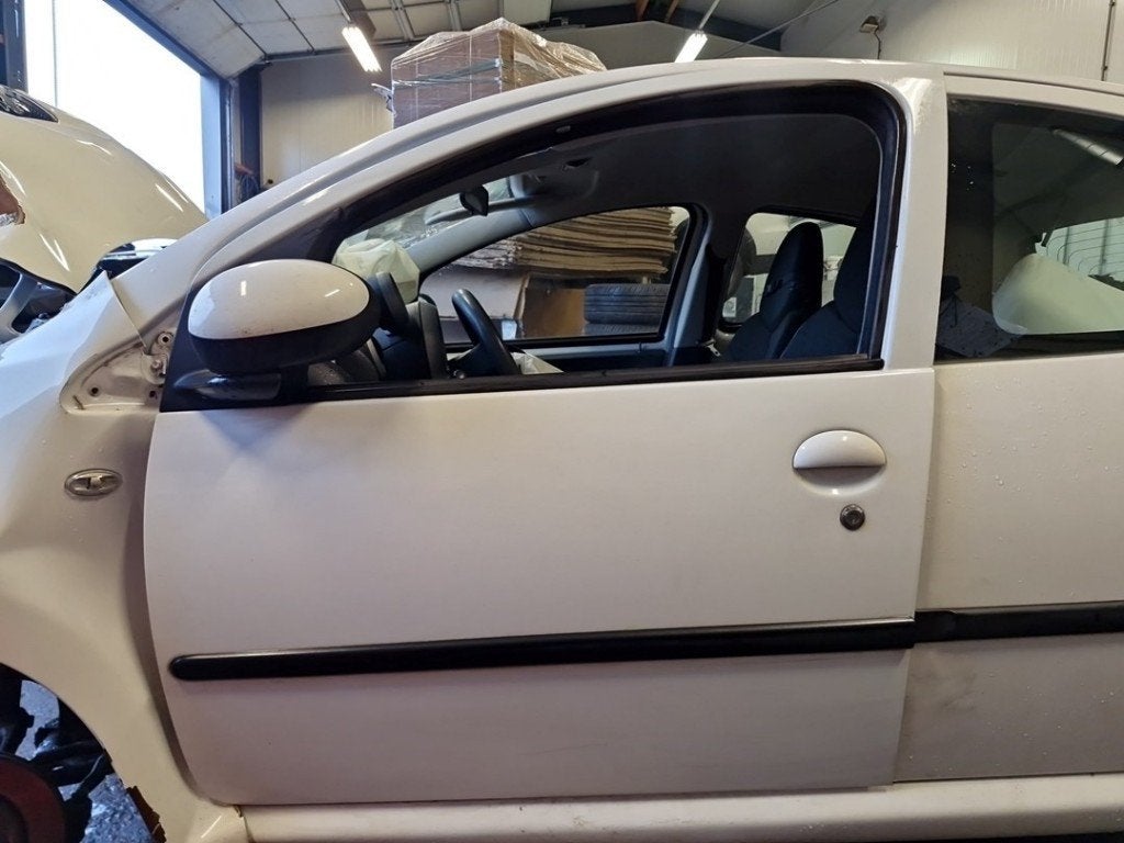 PORTIER LINKS VOOR Peugeot 107 (|1612541480|9002W6|), Kontakt-peugeot@peugeot.com, Gebruikt, Deur, Voor